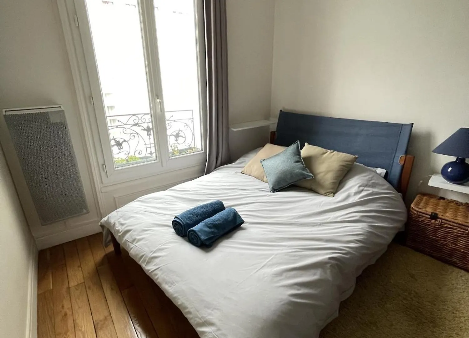 Sunny, Quiet 2-Room Apartment, 15Th - Montparnasse Paris