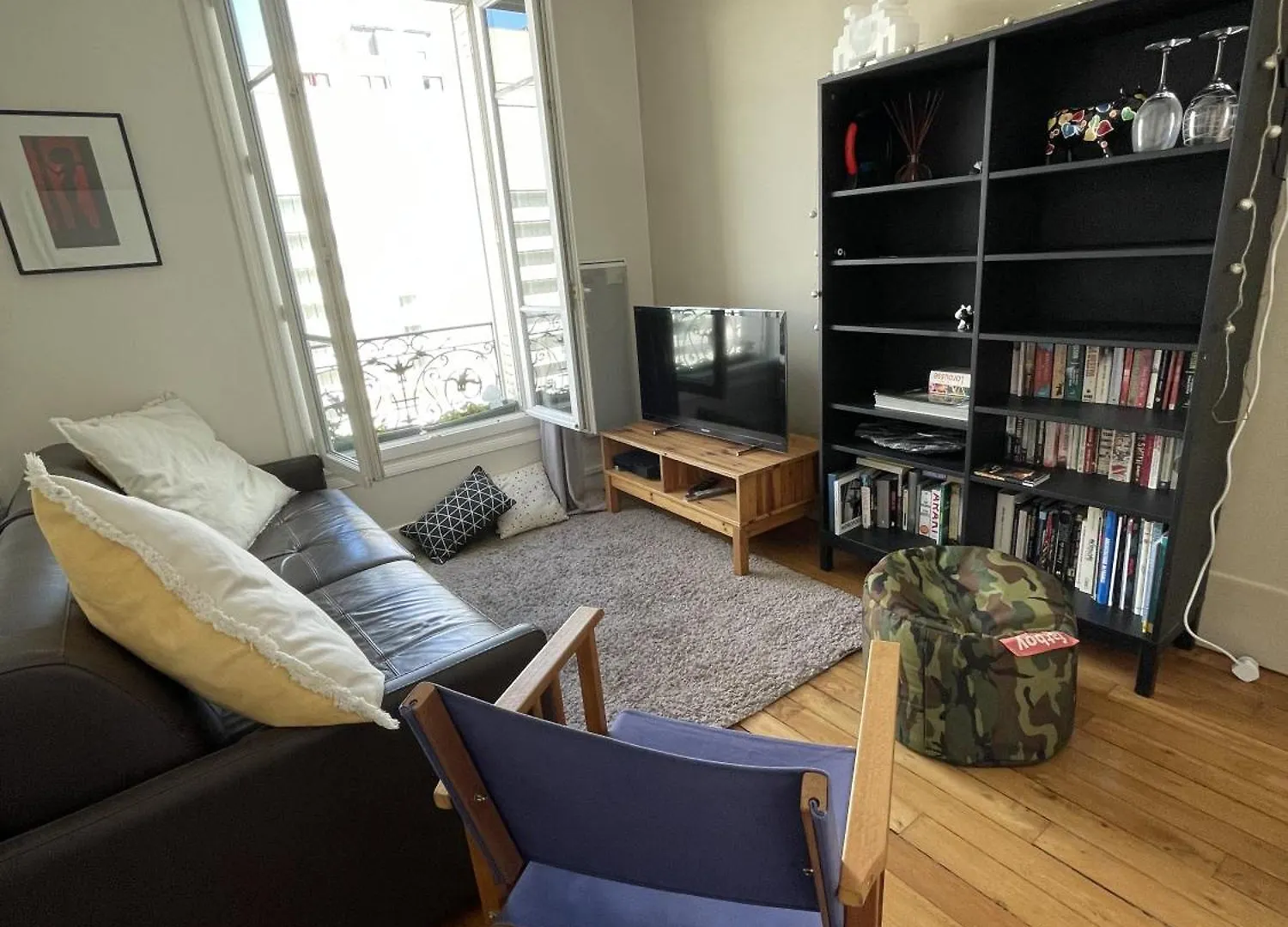Sunny, Quiet 2-Room Apartment, 15Th - Montparnasse Paris 0*,  France